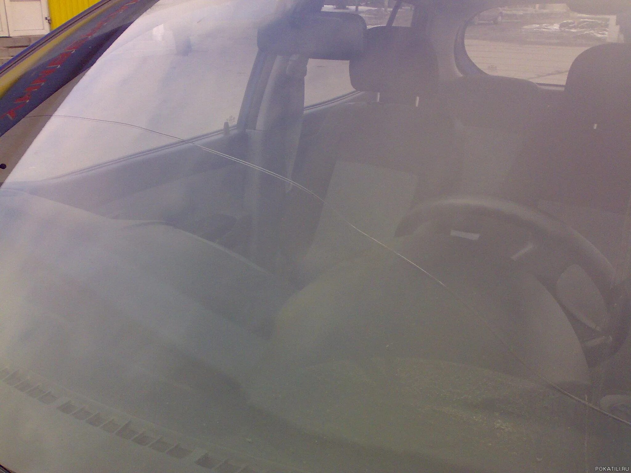 трещины на лобовом штраф. трещин лобовом стекле нексия 1. разбито стекло поставят на учет. разбито стекло поставят на учет. трещина лобового стекла при постановке на учет.