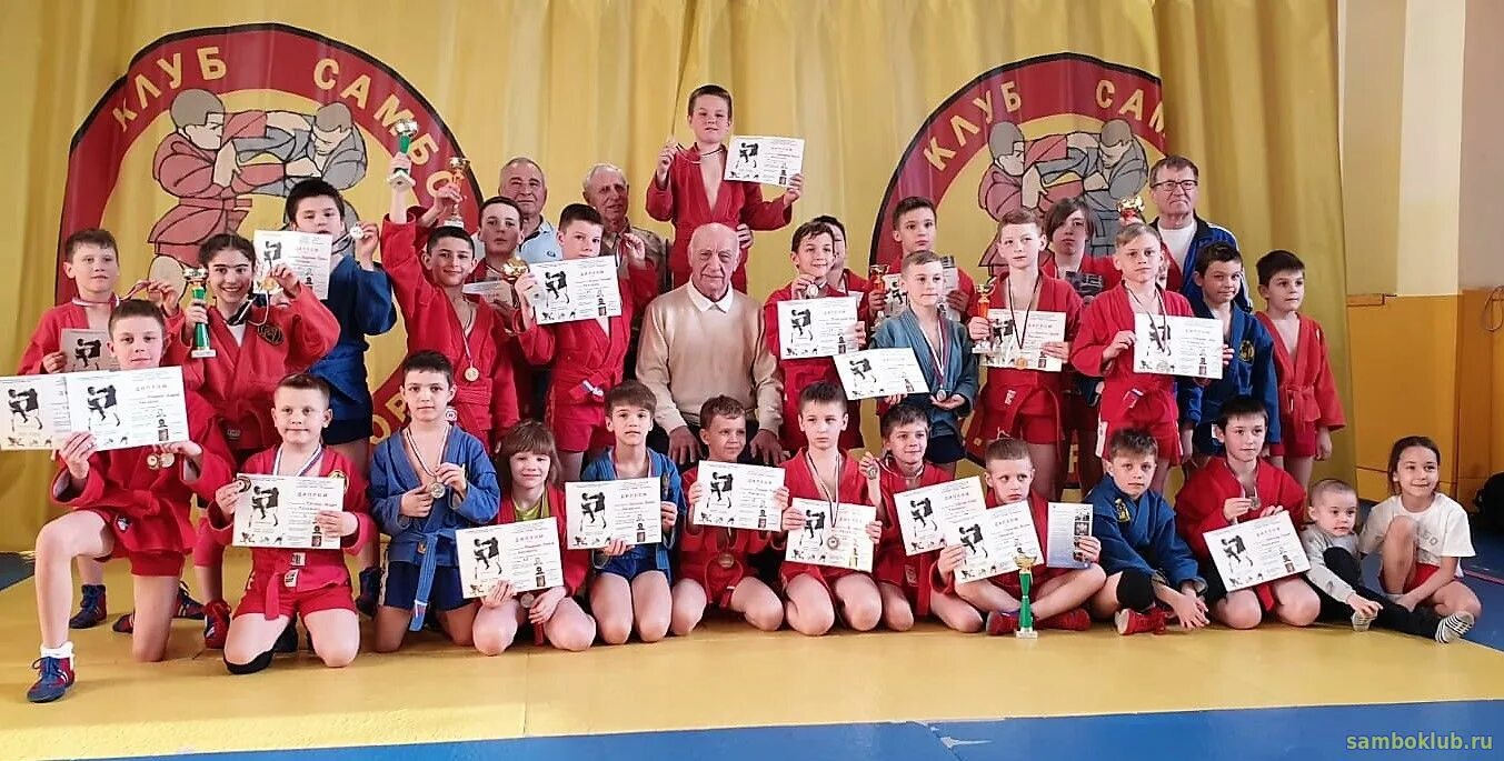 глориозов василий евгеньевич. самбо глориозова. дзюдо и самбо детская группа. комягинский самбо нахабино. спортивное самбо.