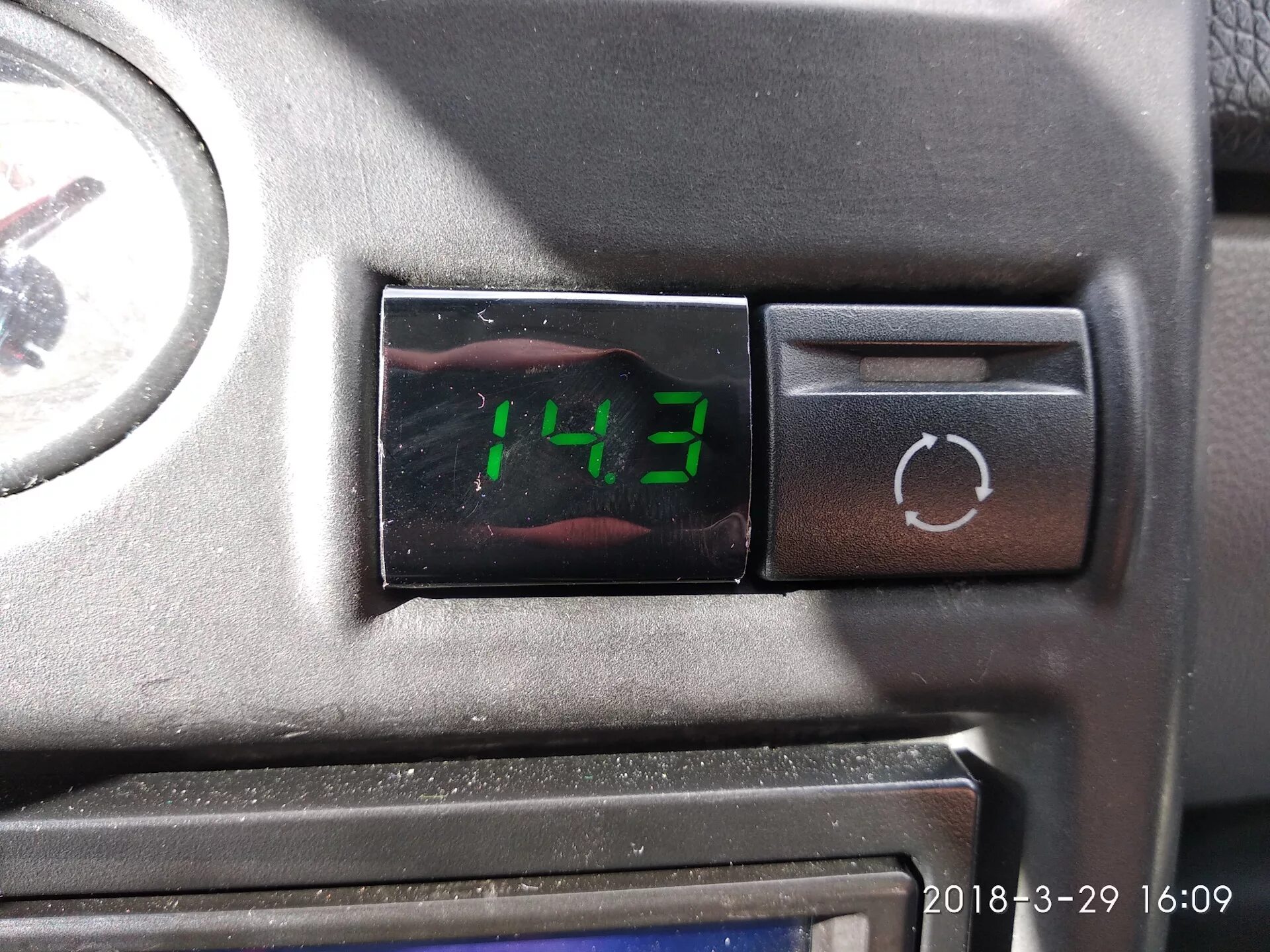 Вольтметр приора. Вольтметр приора 1. Вольтметр приора 2. Вольтметр приора. Вольтметр приора.