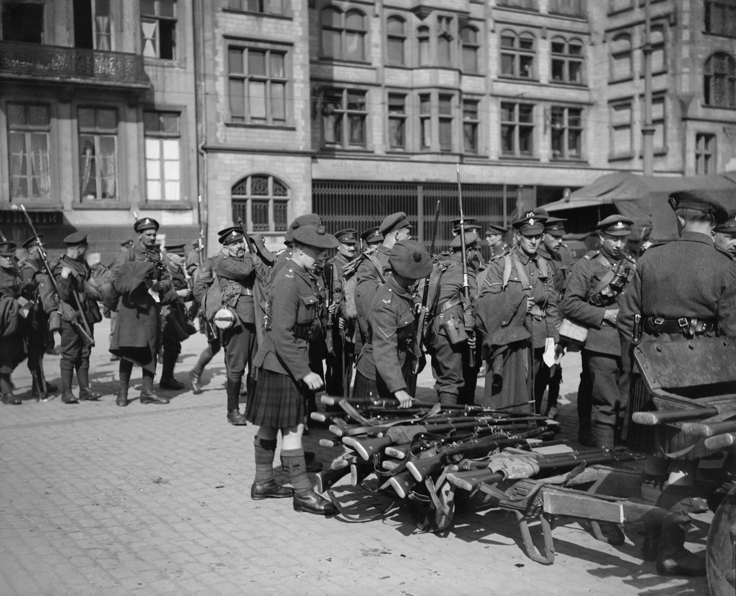 1939 год англия. Англия в 1918. Великобритания 1918 год. Военный Англии 1918. Италия 1918.