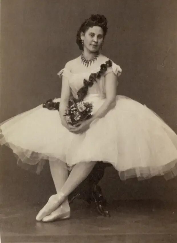 Балерины 20 века. Танцовщицы ziegfeld follies. Балерины прошлого века. Балерины 20 века. Балерины xx века.