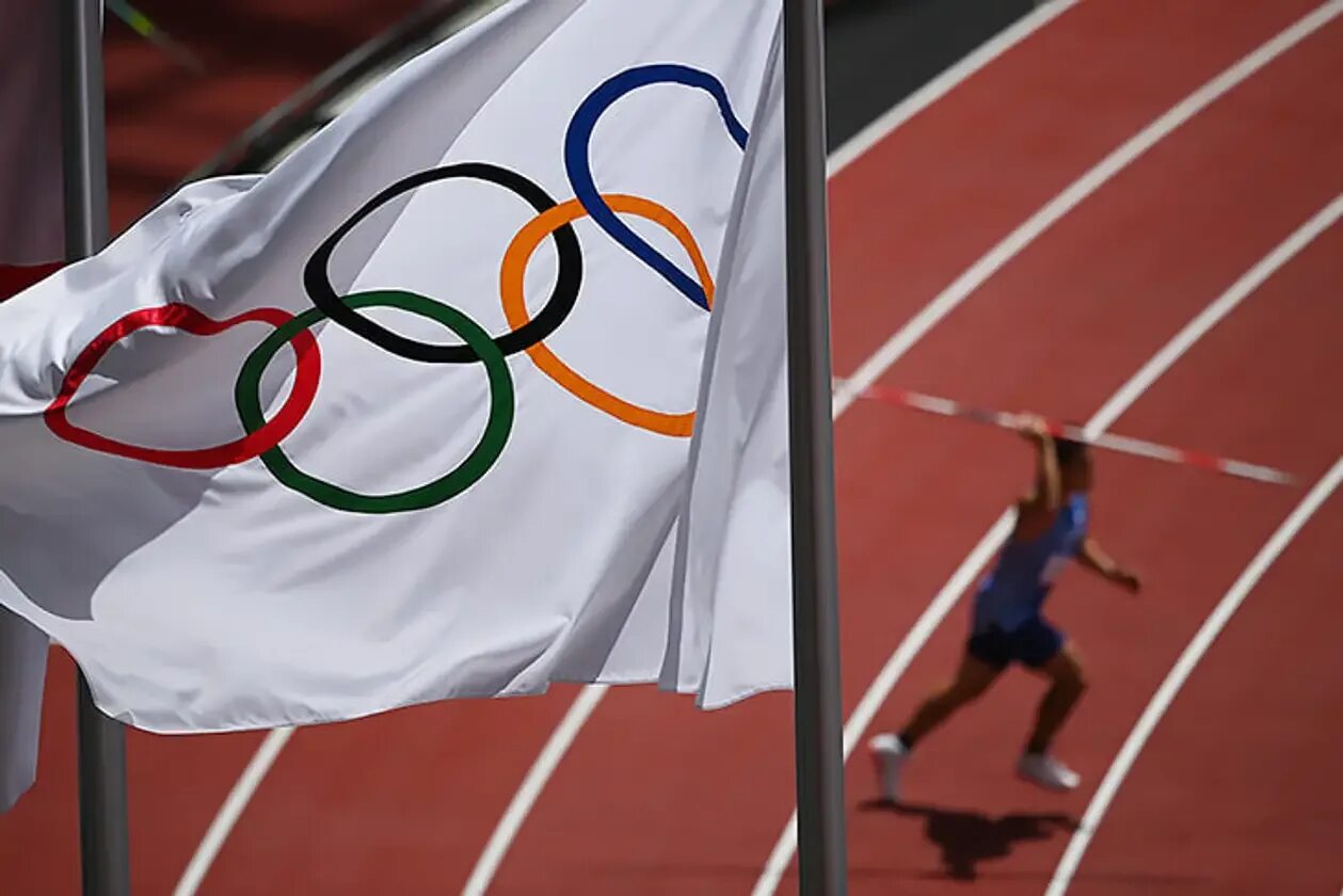 Олимпийские игры в Париже 2024. Флаг Олимпийских игр. Олимпийские игры настоящее время