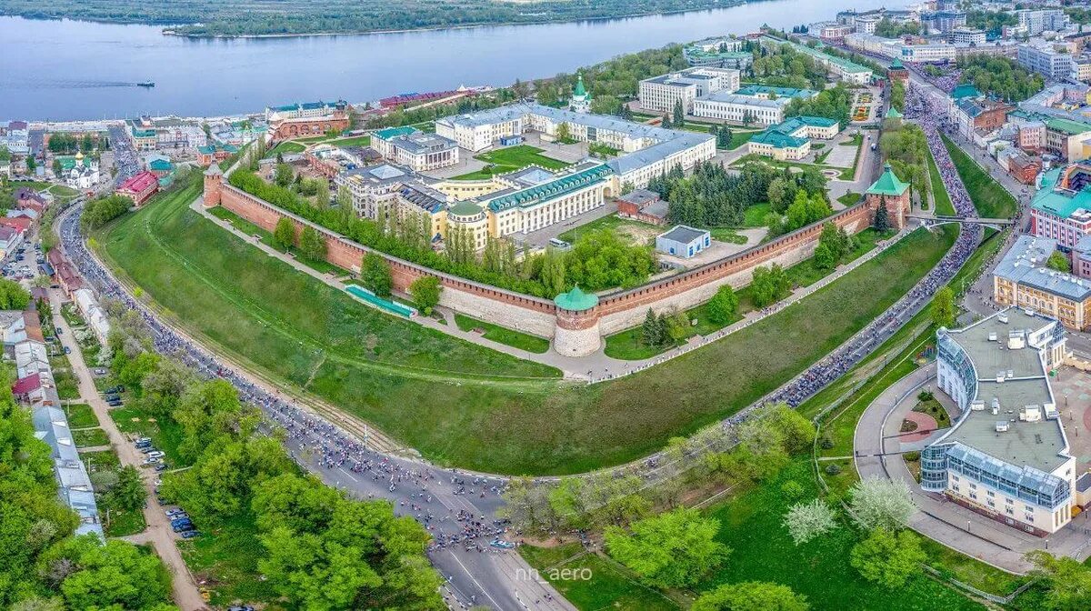 Нижний новгород на три дня. Кремль Нижний Нижний Новгород. Нижн й Новгород Кремль. Нижегородский Кремль, г. Нижний Новгород. Кремль Нижний Новгород вид сверху.