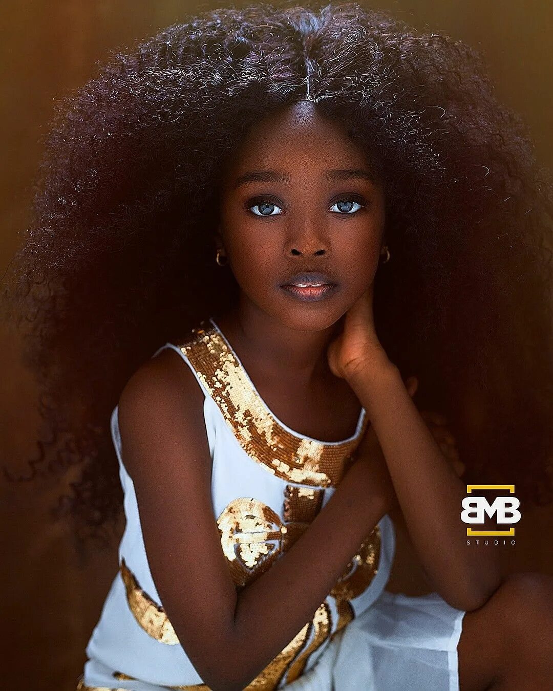 Симпатичная негритянка. Джейр Иджалана. Джейр Иджалана Возраст. Самые красивые африканки. Красивая Африканская девочка.