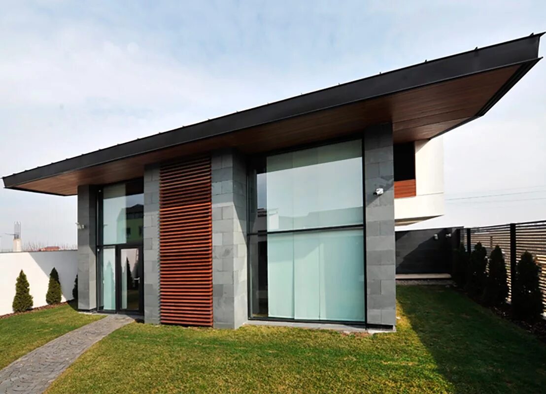 Отделка необычного потолка в доме. Array home. Электростанция на солнечных батареях. Raid массив аквариус. Компьютер в шкафу спрятать.