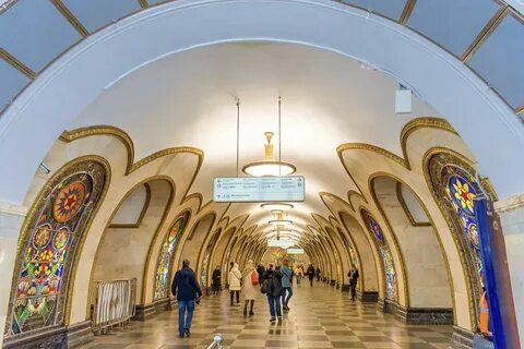 Московское метро открыто в году