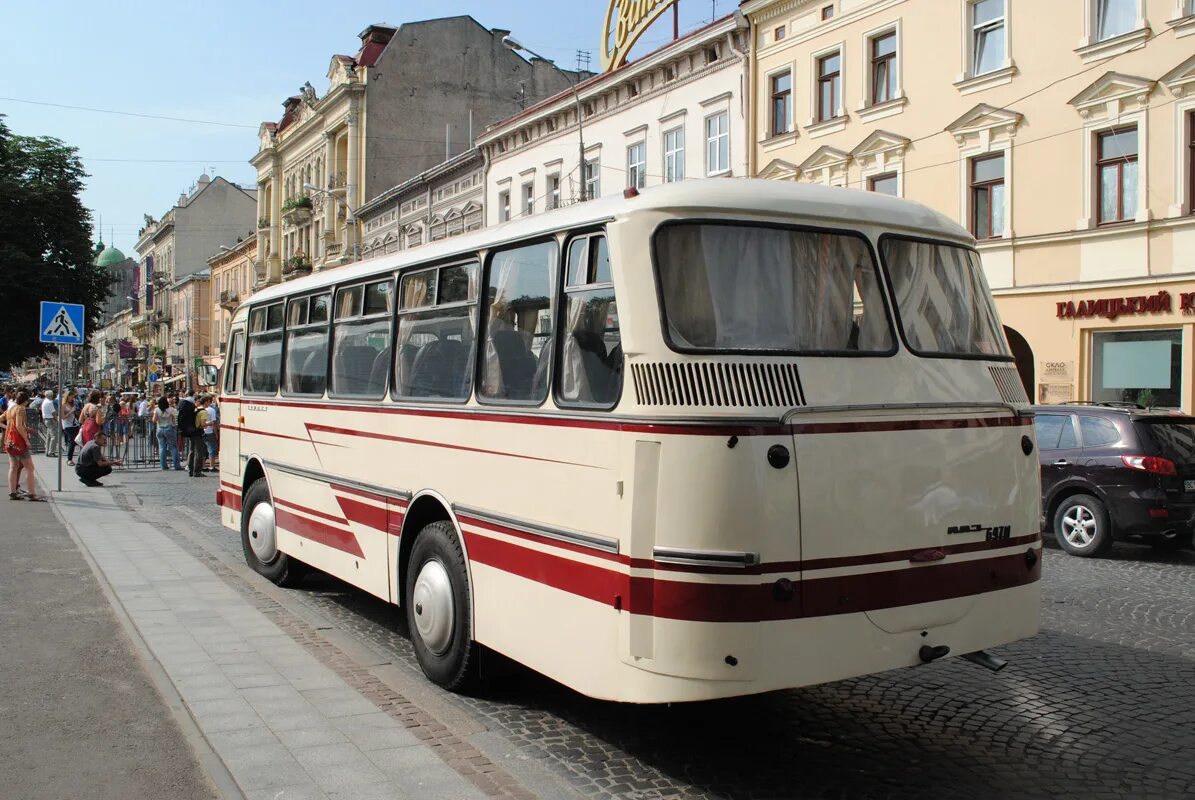 Лаз-695 турист. Автобус лаз 697е турист. Лаз 697м турист. Лаз 697м турист. Автобус лаз 697 турист.