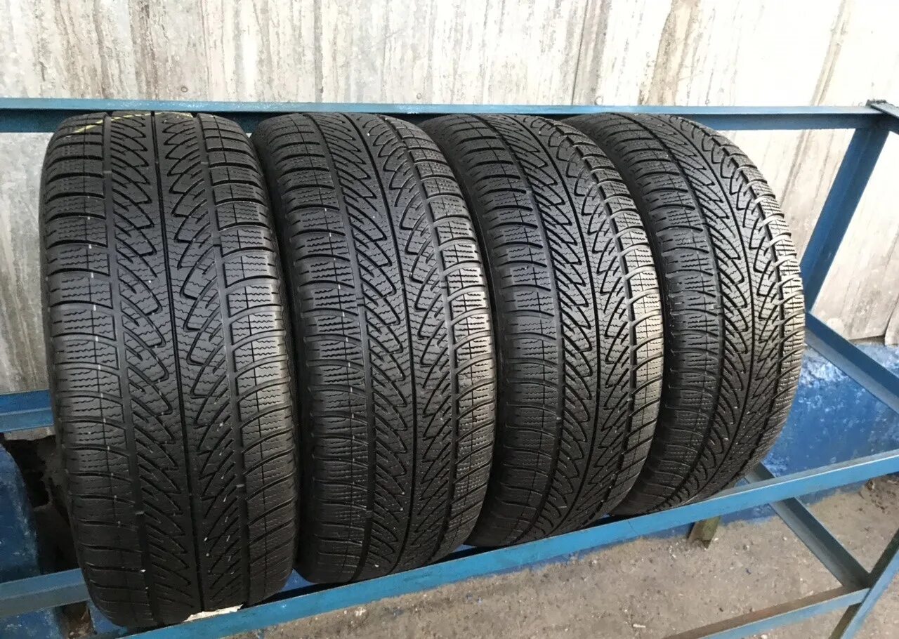 Зимние шины runflat r17. Goodyear ultragrip 8 performance. goodyear ultragrip 8. шины goodyear ultragrip 22550 r16 runflat. гудиер всесезонка р13.