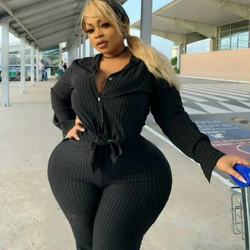 Socialite nkurunziza aggy from rwanda. Огромные бедра. Мамаша большими бедрами. Мамаша большими бедрами. Большие бедра.
