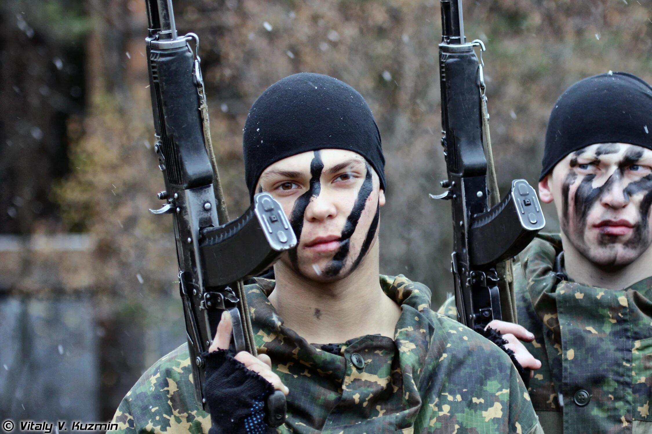 Спецназ. Боевики про спецназ. Русский спецназ. Спецназовец в маске.