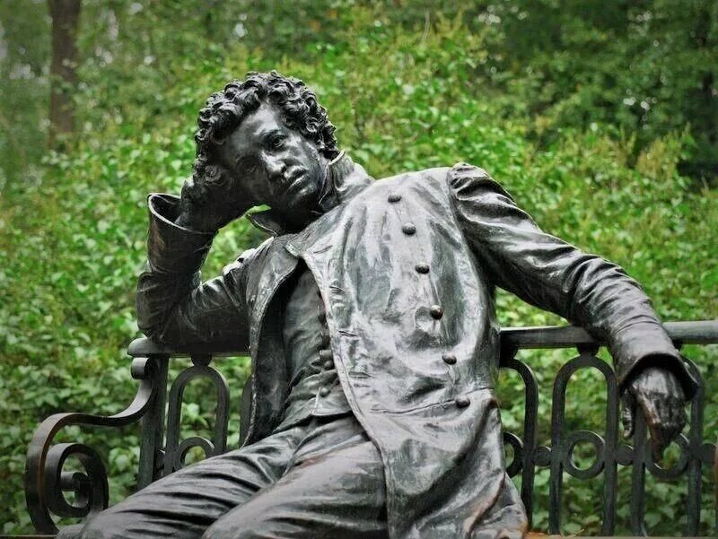 Великие русские писатели 19 века. По местам великих писателей. По местам великих писателей. Портрет пушкина. - москва : вече, 2010.