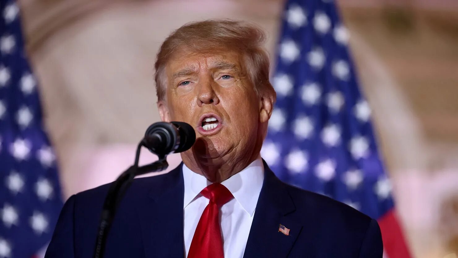 Трамп и байден. Former trump. Рост трампа. Former trump. Трамп 2024.