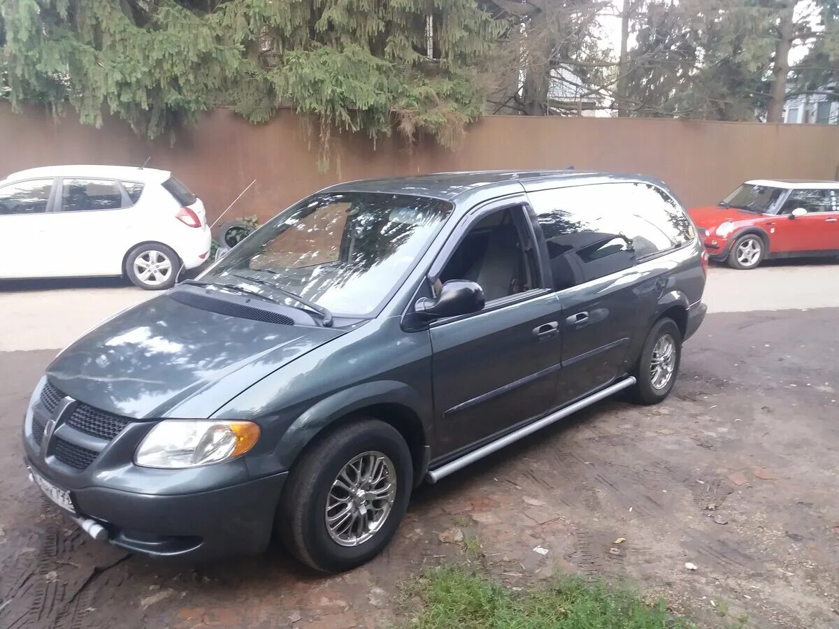 Додж караван 2003. Додж caravan 2003. додж караван 2003 бишкек. додж караван 2003 года серебристый.
