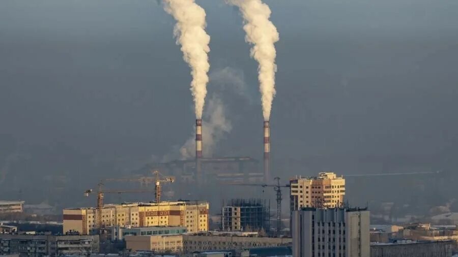 Усть каменогорск в дыму. Загрязнение воздуха. Павлодар экология. Загрязнения казахстана. Загрязнения казахстана.