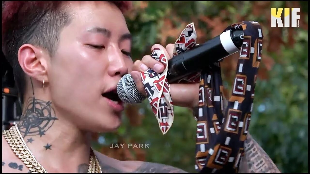 Включи видео дже. Джей пак MOMMAE. Jay Park mammae концерт. Jay Park сейчас. Jay Park mammae костюм.