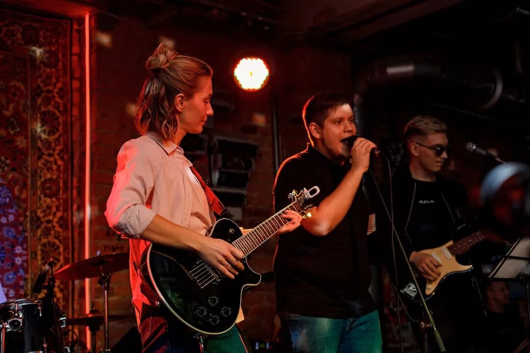 Не школа гитары симферополь. Не школа гитары самара. Классическая гитара фон. Нее школа барабанов логотип. Не школа гитары ставрополь.