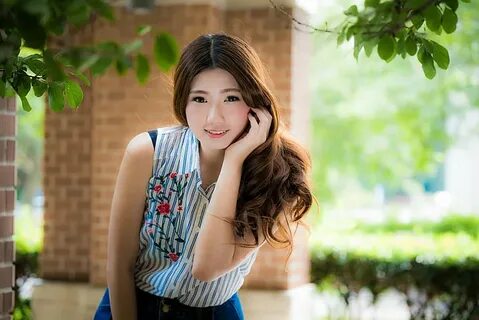 Мәжбүрлі куннилингус порно видео