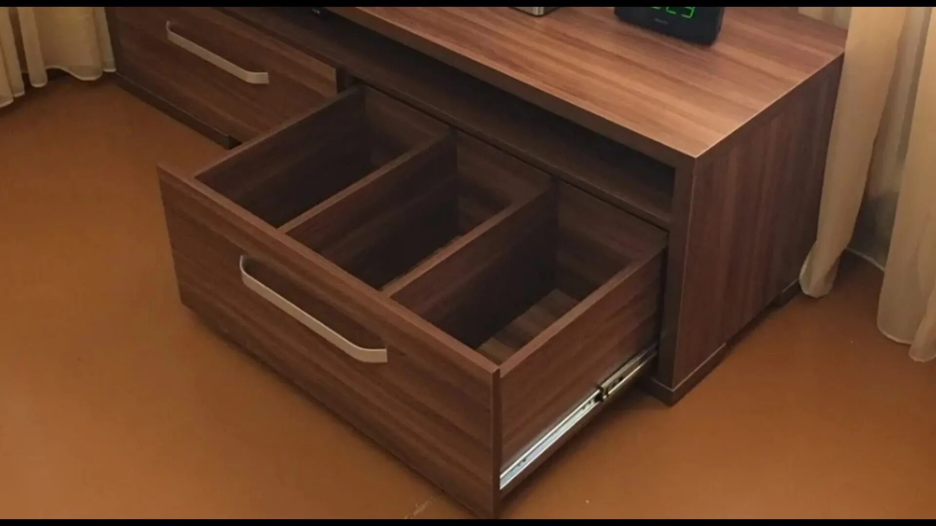 тв тумбу с выдвижными ящиками. тумба rtv rivano. ангстрем мебель тумба под телевизор. тумба для тв kristal 330662. тв тумбу с выдвижными ящиками.