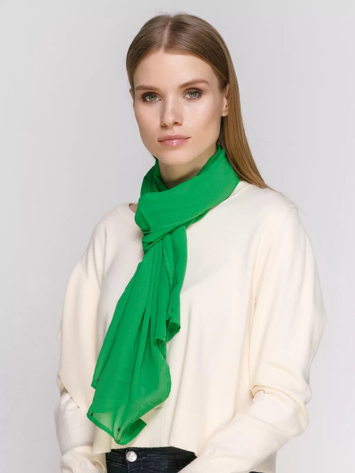Зеленый шарф купить. Шарф, зелёный. Шарф зеленый женский. Платок зеленый. Платок женский зеленый.