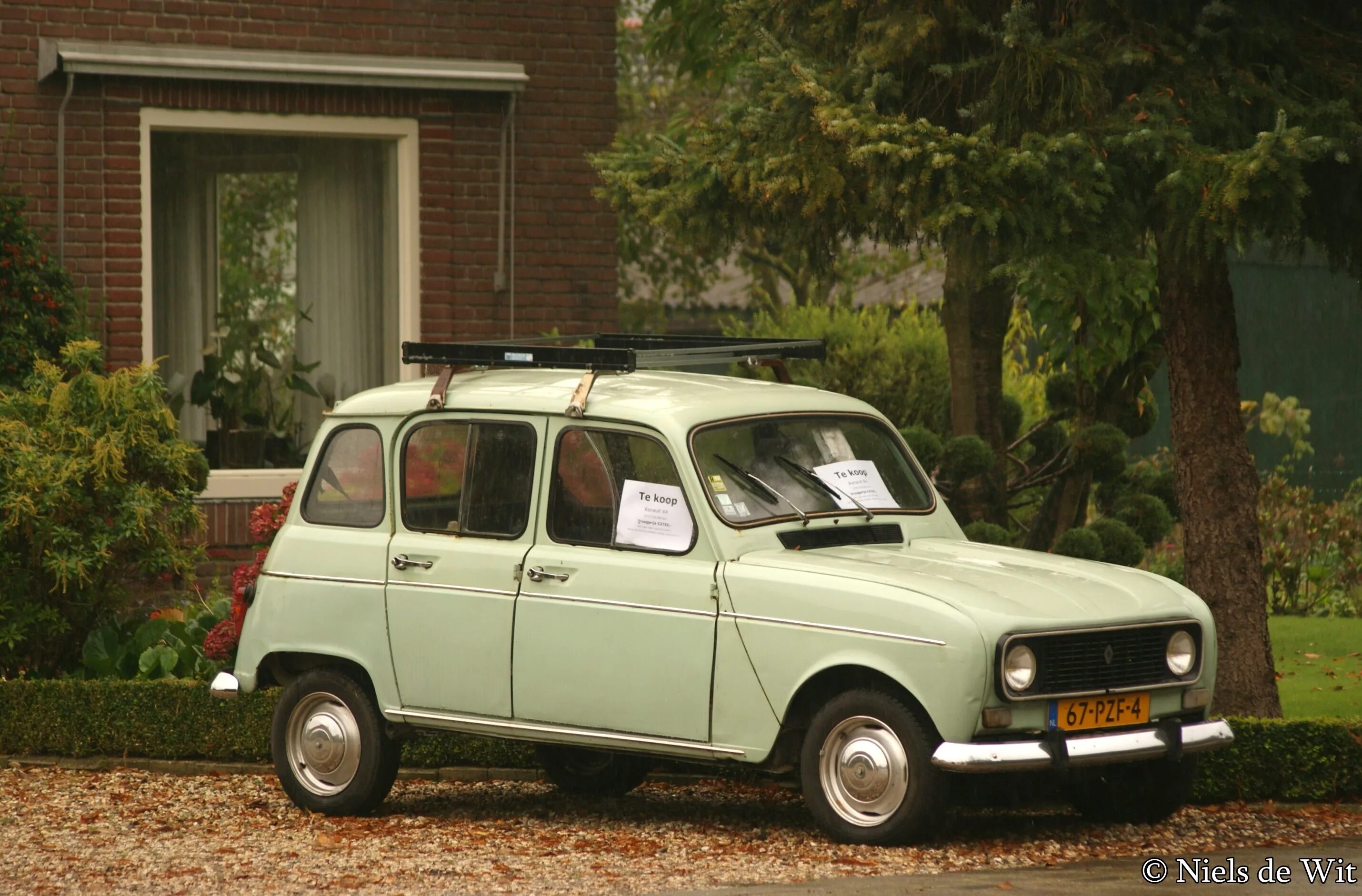 Рено 4 купить бу. Renault 4l. Renault 1979. Рено 4. Рено 4 1989.