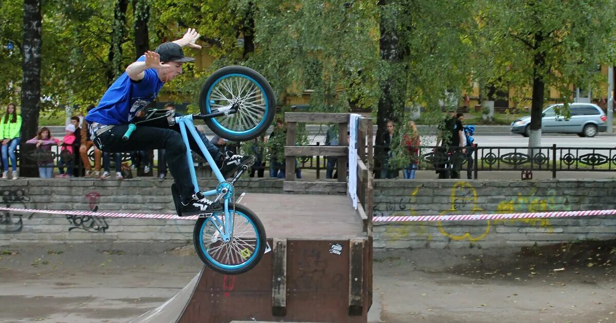 Реадовка телеграмм новости. Скейт парк Десногорск. BMX Контест в Смоленске. BMX Смоленск Попова. Скейт площадка Смоленск.