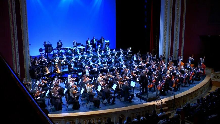 Премьера 7 симфонии шостаковича в ленинграде. Исполнение седьмой симфонии шостаковича в блокадном ленинграде. 7 симфония шостаковича 9 августа 1942. 7 ю симфонию. Седьмая симфония сериал кравченко.