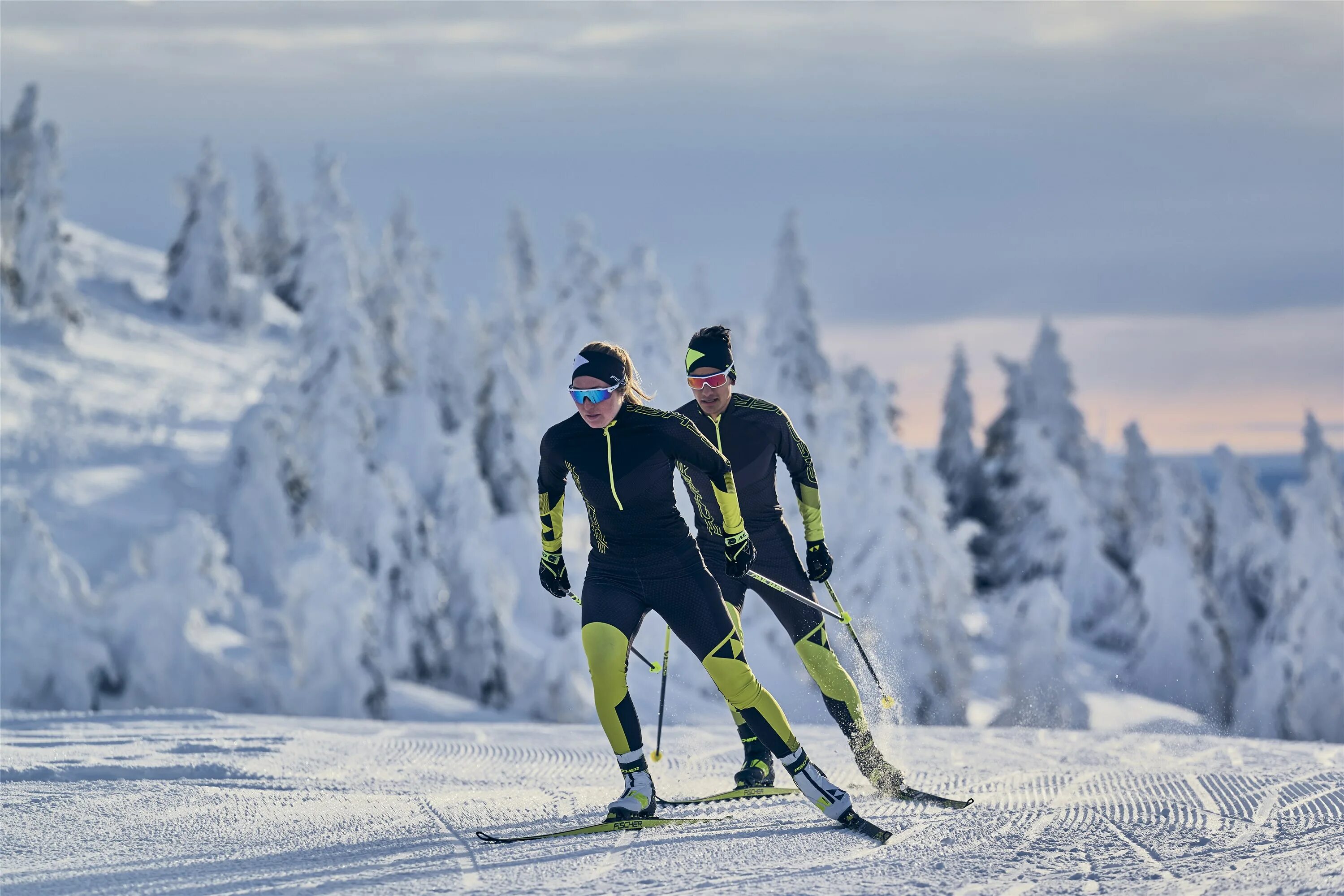 Сайт лыжника. Лыжная экипировка Фишер. Лыжные гонки Fischer. Лыжи горнолыжные Фишер 2021. Кросс Кантри лыжи.