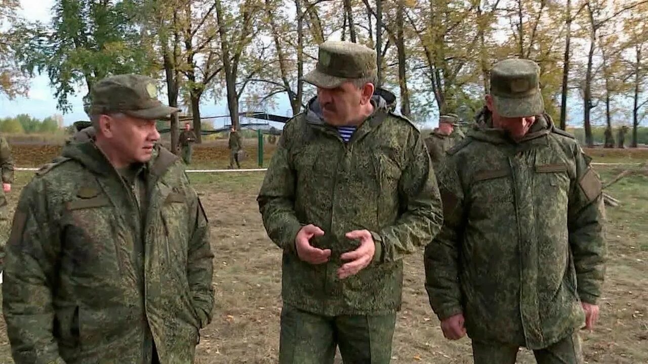 Шойгу на полигоне. Полигоны Западного военного округа. Военный полигон Мулино. 20 Армия Западного военного округа.