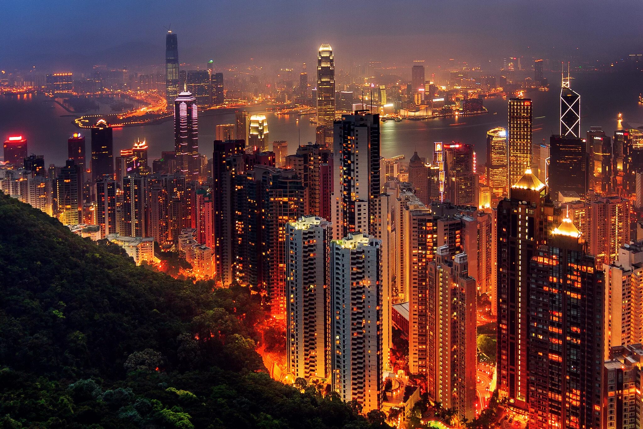 Популярные картинки. Гонг Конг. Ночной Гонг Конг. Гонг Конг небоскребы. Гонг Конг ночью.