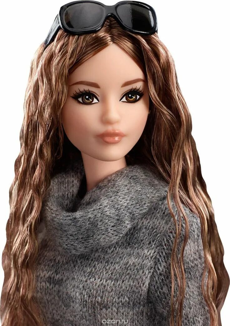 Кукла барби лук городской блеск. Doll look. Кукла barbie looks кен брюнет gxl14. Барби луукс. Кукла barbie looks c короткими волосами hcb78.