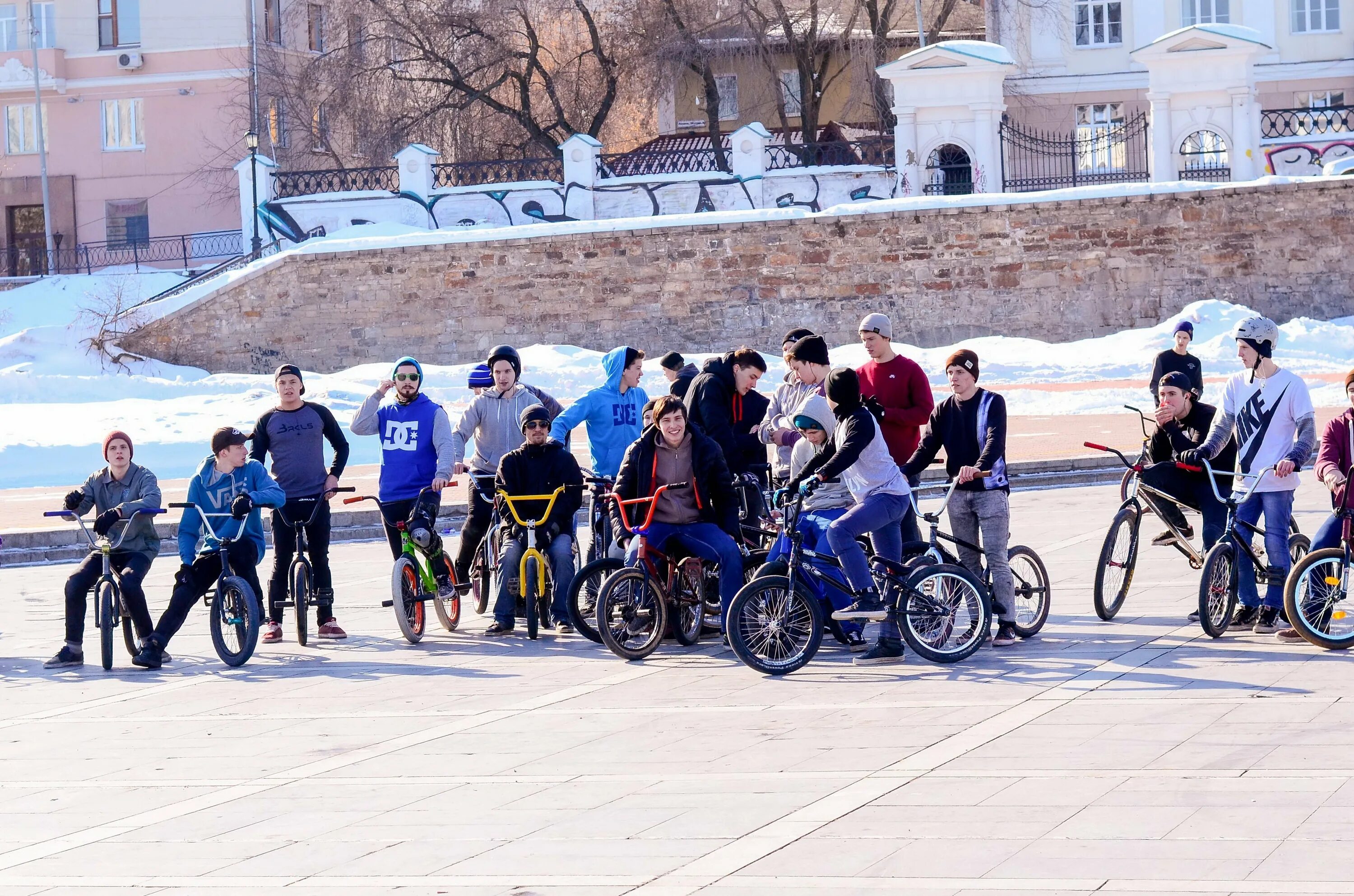 Екатеринбург март конкурс