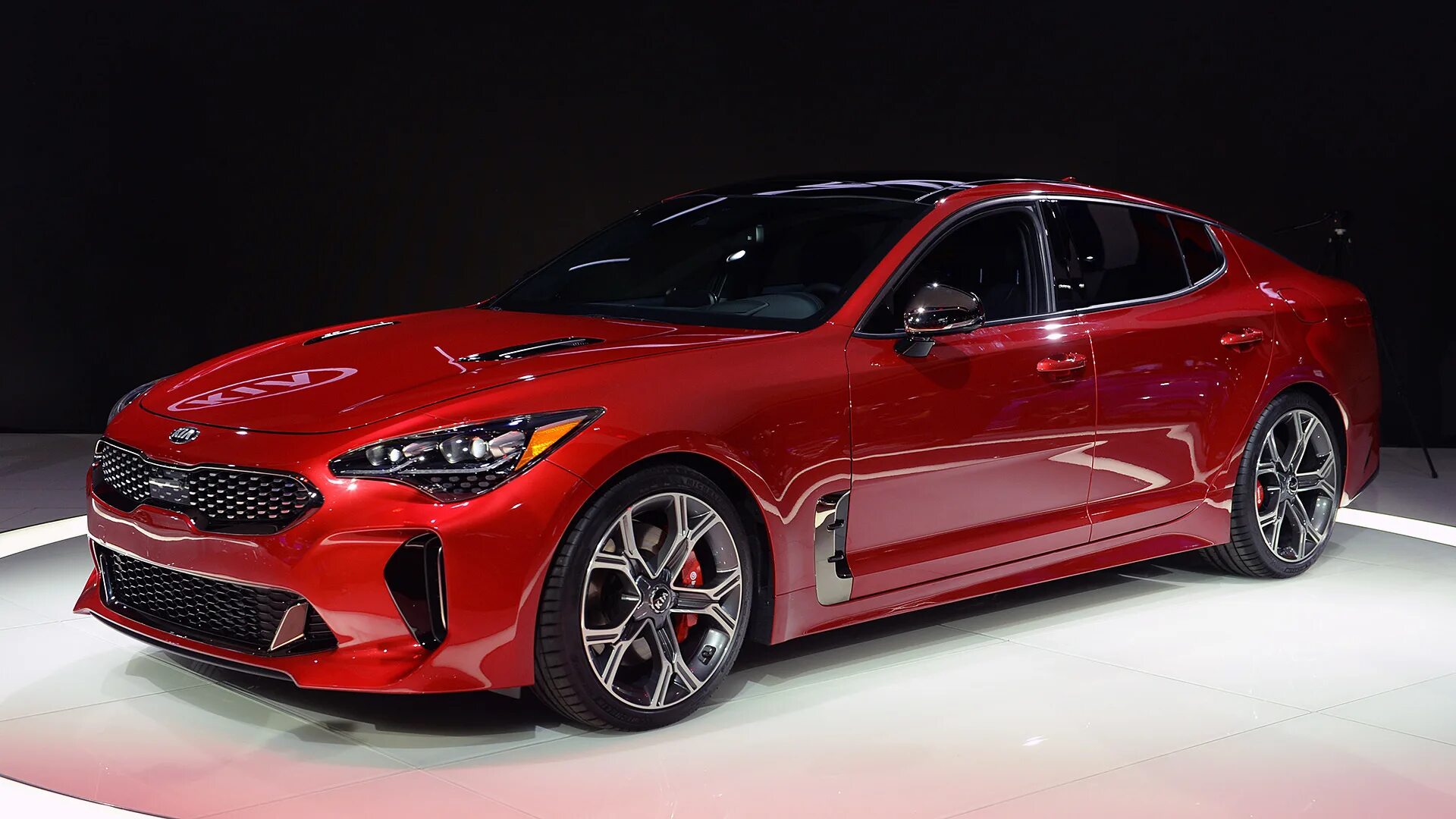 Киа стингер купить новый. Новая Киа Стингер. Киа Стингер ГТ. Kia Stinger gt. Kia Stinger 2018.