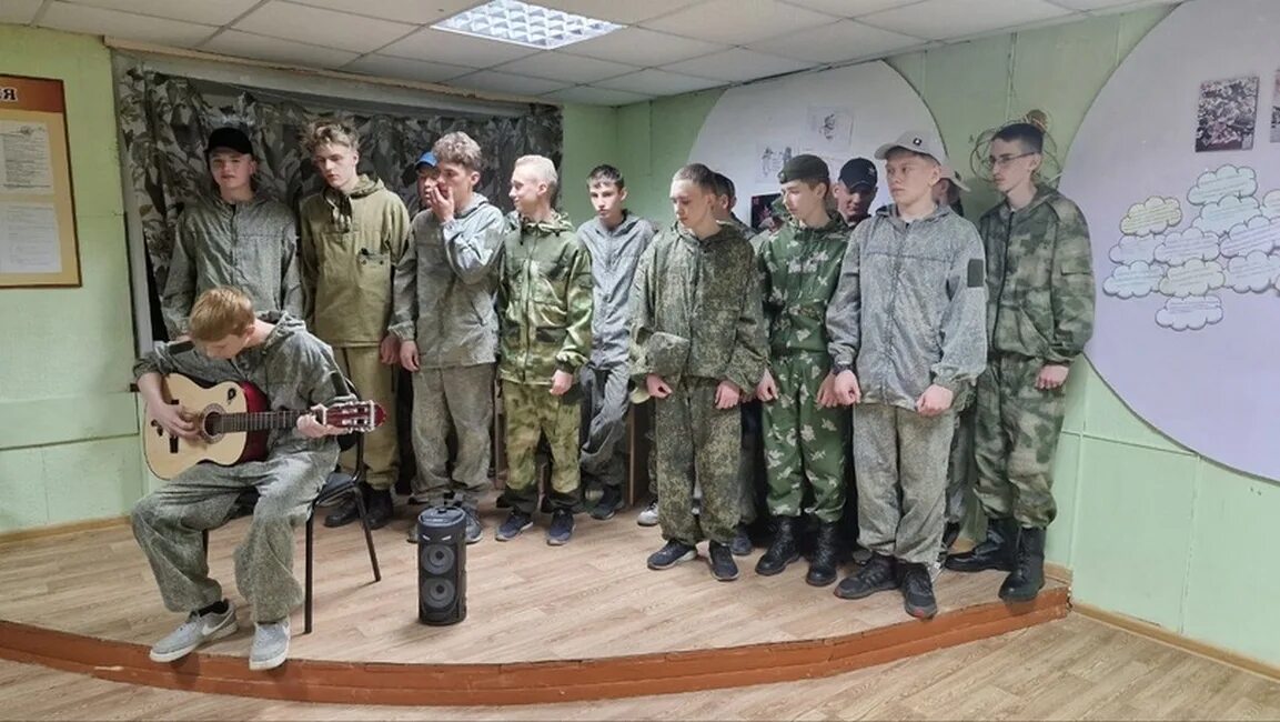 Юнармеец лагерь. Впк отвага. Сборы 45 дней. Сборы 45 дней. Стенд учебно-полевые сборы в школе.