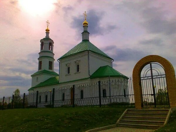 Храм с. Льгов Хотынецкого района. Село Льгов Хотынецкого района. Льгов Орловская область Хотынецкий. Церковь Льгов Орловское Полесье.