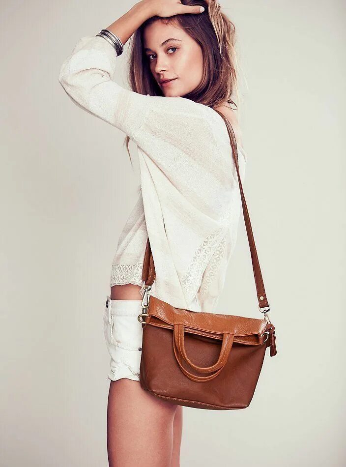 Сумка 2021 кроссбоди мода. Сумки Луи Джо кроссбоди. Lancel Crossbody Bag.