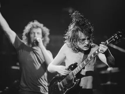 Ac dc основание