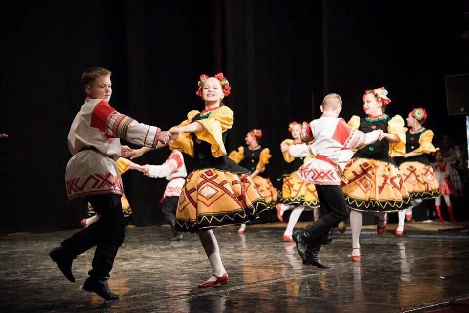 задоринки ансамбль казань. ансамбль задоринка минск. образцовый ансамбль задоринка/ярославль. задоринка танцевальный коллектив. коллектив задоринки ярославль образцовый самодеятельный.