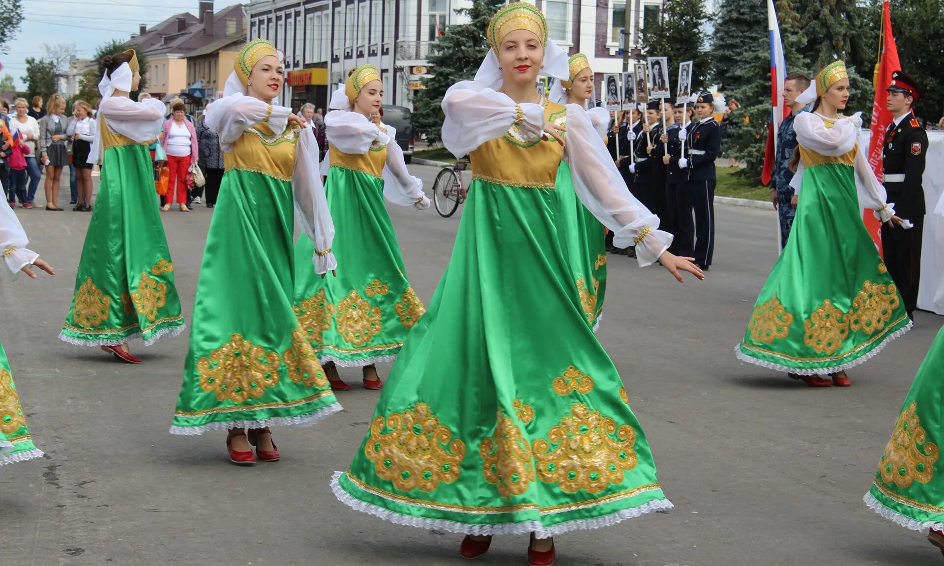 Брянские новости сегодня карачев. Город Карачев Брянской области. Брянская область Карачев день города. Карачев Брянская область праздник. Погода Карачев.