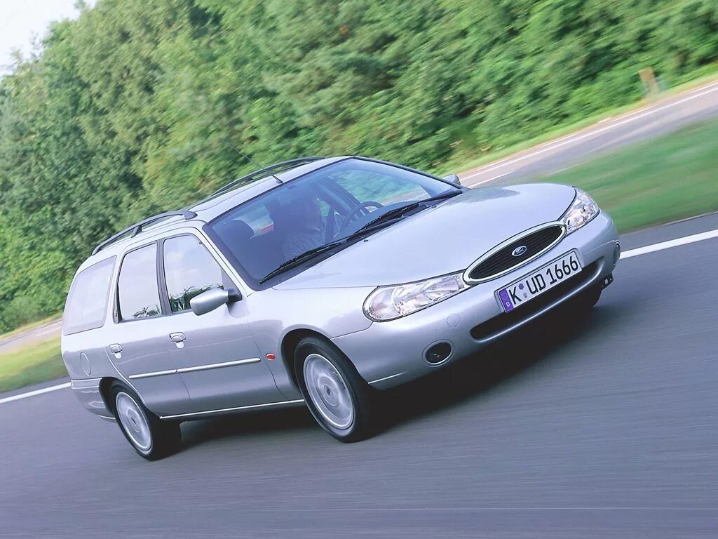 Ford Mondeo 2 универсал. Форд Мондео 2 универсал. Ford Mondeo II 1996. Ford Mondeo 1996 универсал.