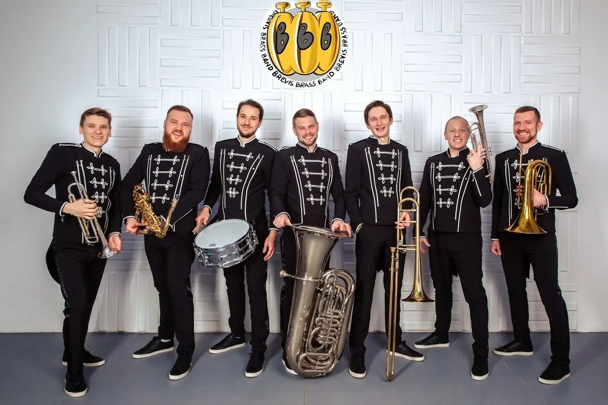 Уличный музыкальный фестиваль. Brass band. Бубамара джаз. Джазовый круг. Brass band.
