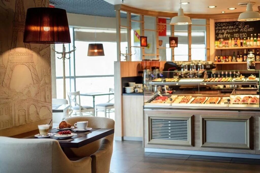 Кафе куда можно со своим. Ресторан мимино грузинская кухня. Кафе где есть надписи. Кафе мимино лесная. Жуковский кафе рестораны.