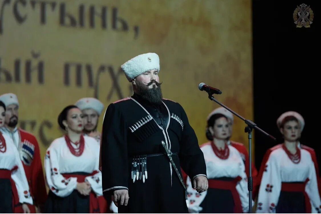 Кубанский казачий хор костюмы. Концерт кубанский казачий хор в москве 2024. Кубанский казачий хор руководитель. Кубанский казачий хор захарченко. Кубанский государственный хор казачий.
