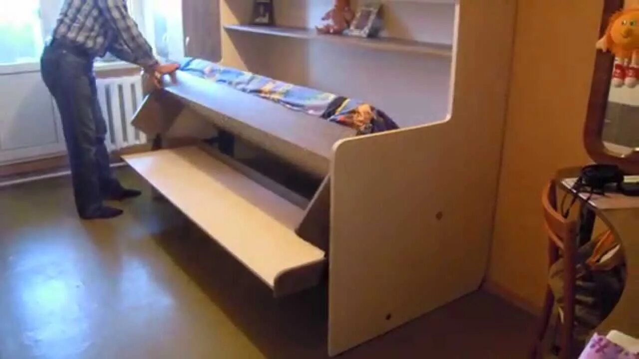 Стол кровать сам. Компьютерный стол кровать трансформер. Детская кровать трансформер со столом.