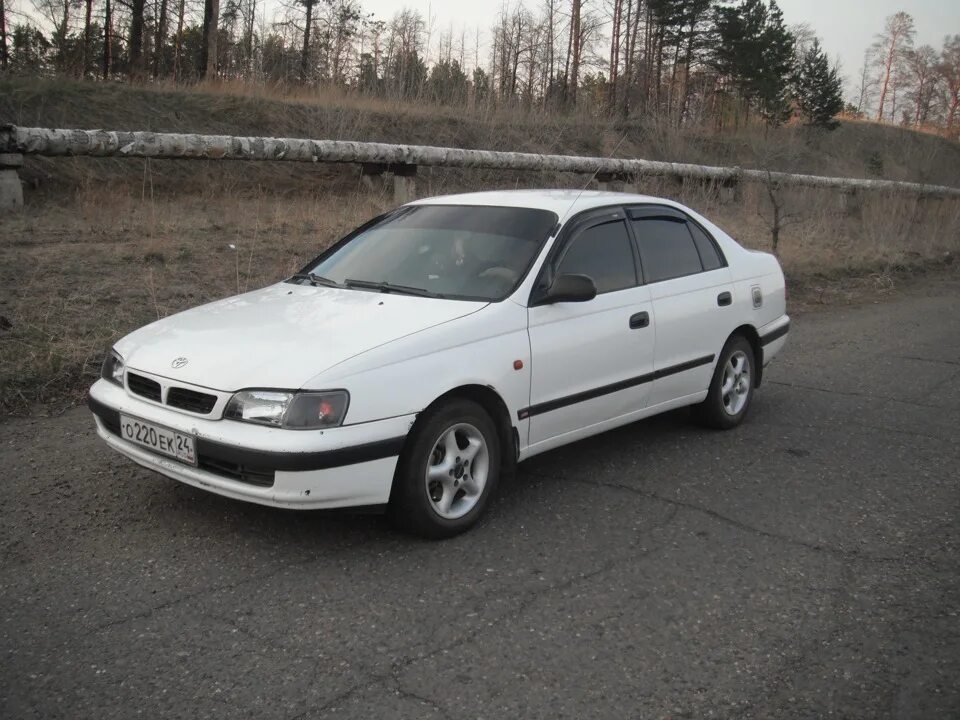 Carina отзывы. Toyota Carina e 1998. Toyota Carina e 2002.