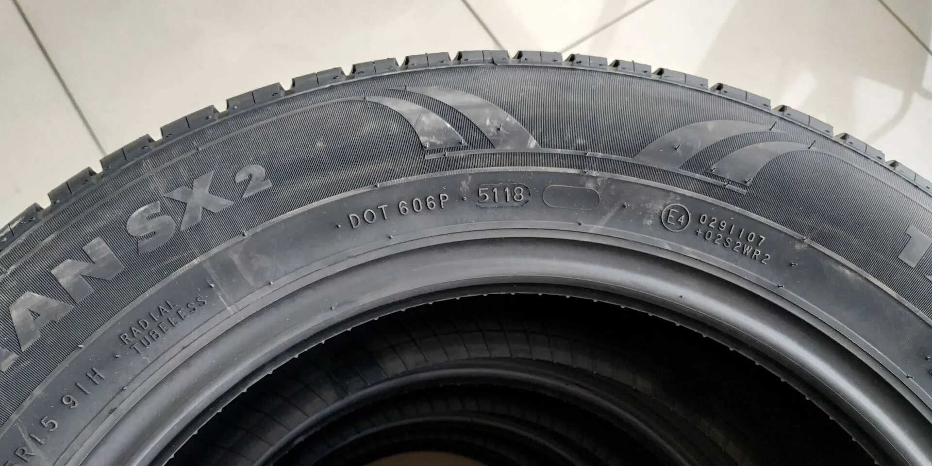 Nokian nordman sx2 отзывы. Нокиан хакка блю2 195*65*15. нордман sx2 направление вращения. нокиан нордман sx направление движения. nokian tyres(nordman) sx 3 195 60 15.