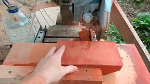 Режем кирпич