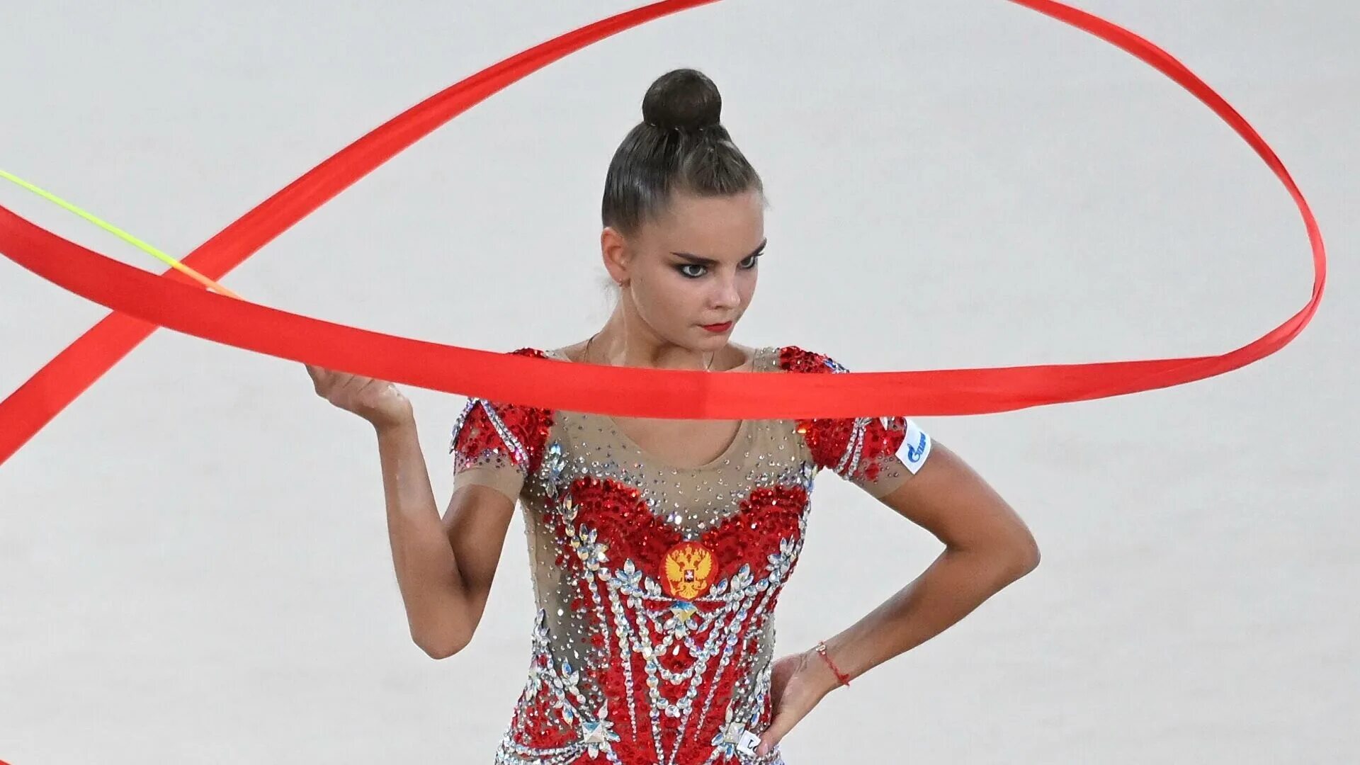 гимнастика дина аверина и арина. дина аверина 2017 год. аверина художественная гимнастика. яна кудрявцева художественная гимнастика обруч. художественная гимнастика дина аверина лента.