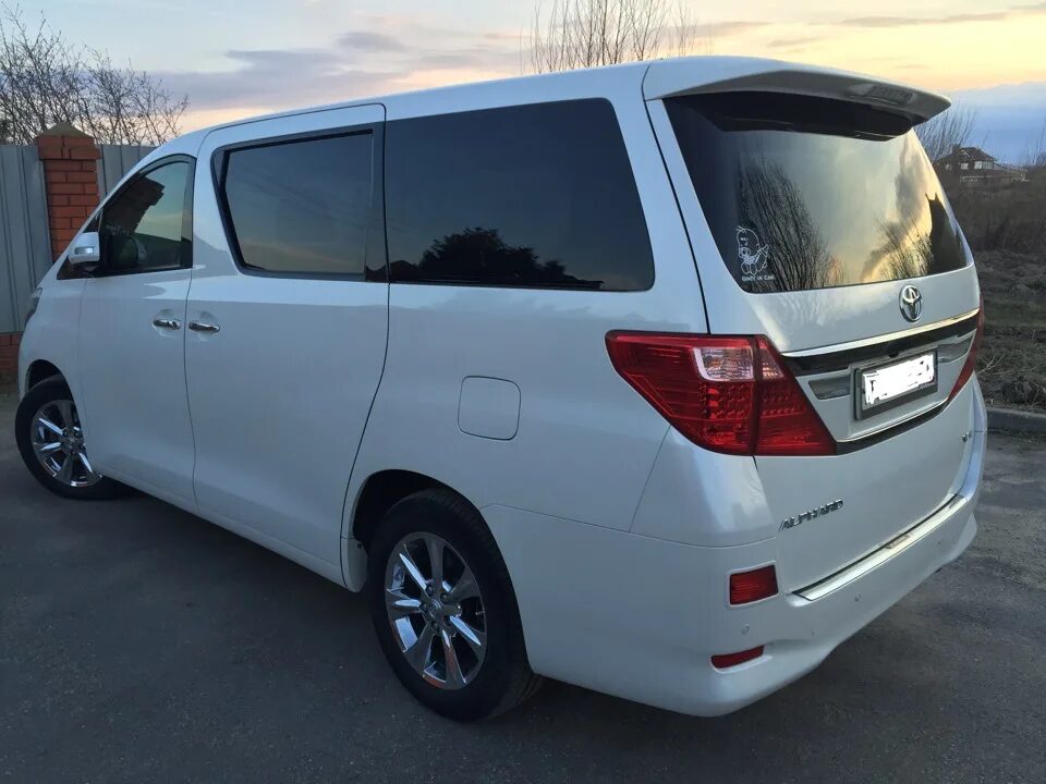 Тойота альфард 3. Toyota alphard белый. Тойота альфард бу на авито. Тойота альфард 2020. 4.