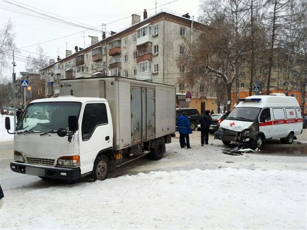 Номер скорой томск. СМП Томск. Скорая Томск. ДТП В Томской области врачи скорой.