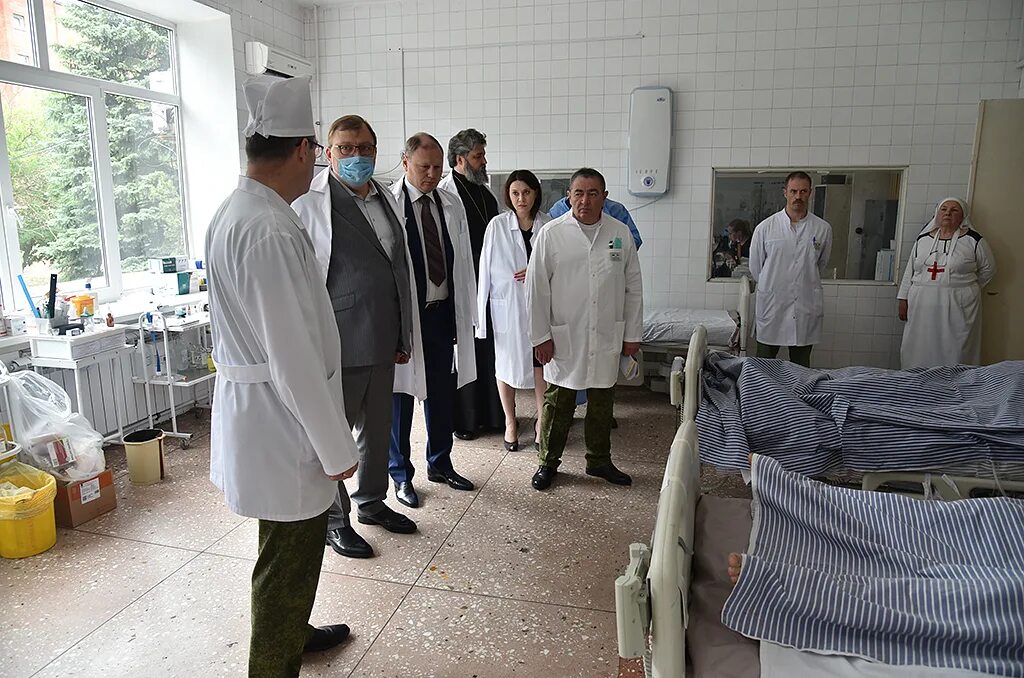 Ростовский окружной военный госпиталь морг. Военный госпиталь ростов раненые из украины. Госпиталь. Госпитали ростова на дону для раненых. Окружной военный госпиталь ростов на дону.